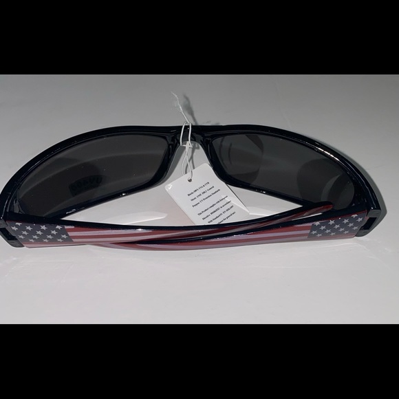 USA Patriotic Sunglasses - Picture 7 of 12